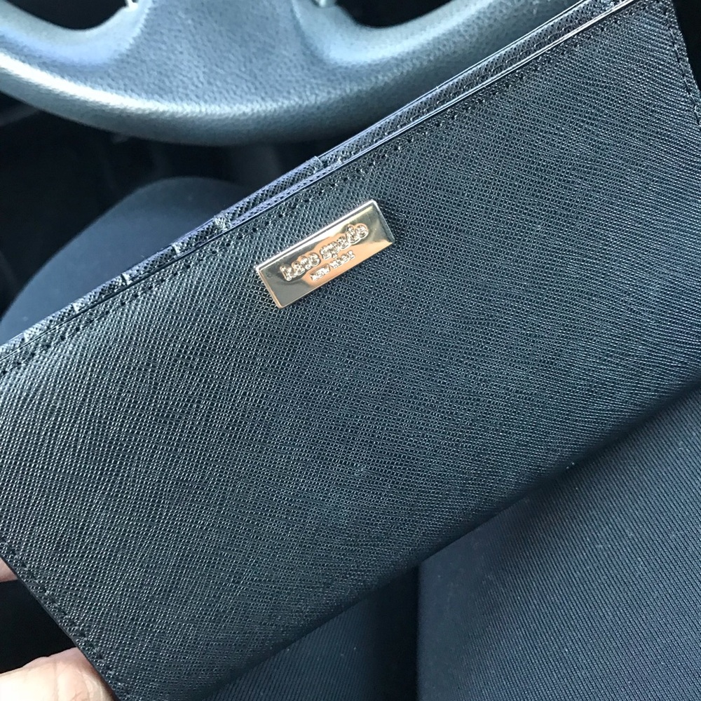 Kate Spade Wallet - Picture 2 of 8